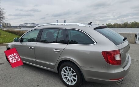 Skoda Superb III рестайлинг, 2012 год, 1 800 000 рублей, 23 фотография