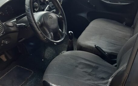 Hyundai H-1 II рестайлинг, 1998 год, 550 000 рублей, 6 фотография
