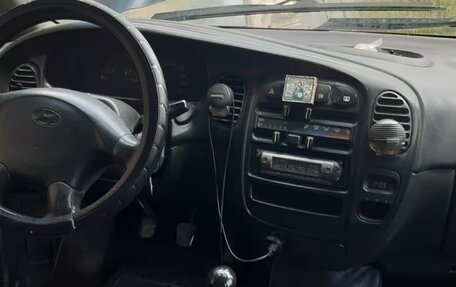 Hyundai H-1 II рестайлинг, 1998 год, 550 000 рублей, 9 фотография