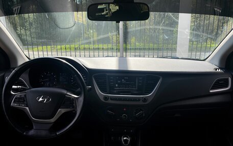 Hyundai Solaris II рестайлинг, 2017 год, 1 149 000 рублей, 18 фотография