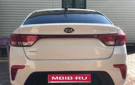 KIA Rio IV, 2018 год, 1 540 000 рублей, 3 фотография