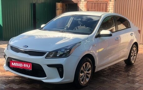 KIA Rio IV, 2018 год, 1 540 000 рублей, 6 фотография