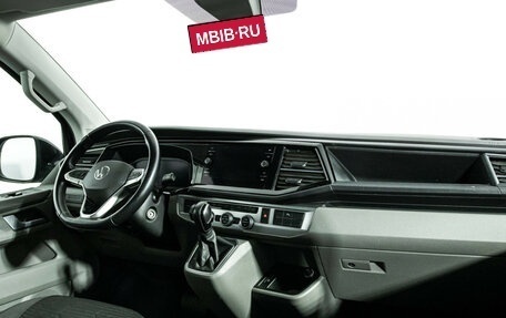 Volkswagen Caravelle T6 рестайлинг, 2021 год, 4 849 000 рублей, 9 фотография