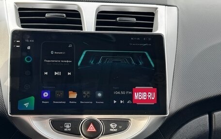 Hyundai Solaris II рестайлинг, 2014 год, 1 120 000 рублей, 19 фотография