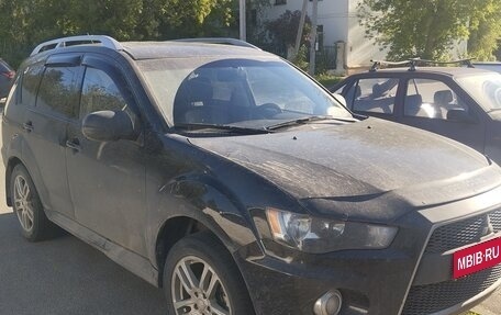 Mitsubishi Outlander III рестайлинг 3, 2010 год, 890 000 рублей, 1 фотография
