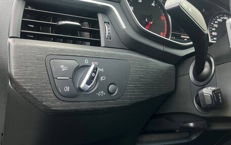 Audi A4, 2017 год, 2 860 000 рублей, 22 фотография