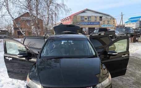 Honda Stream II, 2012 год, 1 600 000 рублей, 23 фотография