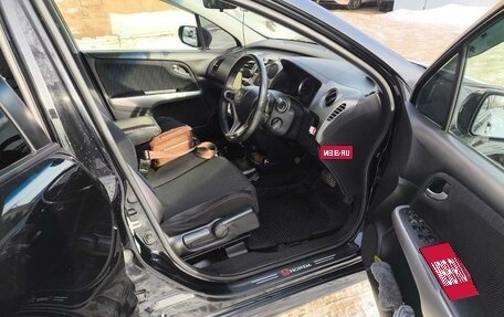 Honda Stream II, 2012 год, 1 600 000 рублей, 24 фотография
