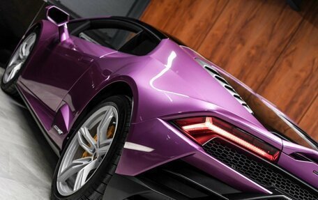 Lamborghini Huracán, 2022 год, 25 900 000 рублей, 11 фотография