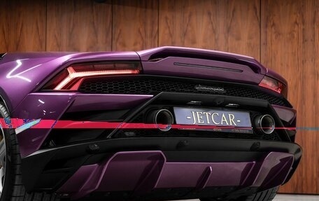 Lamborghini Huracán, 2022 год, 25 900 000 рублей, 13 фотография