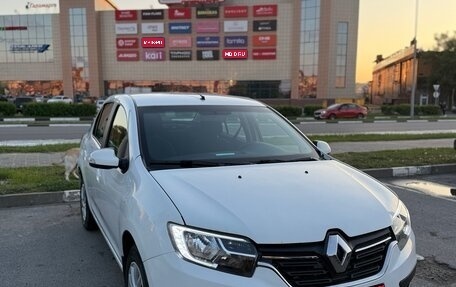 Renault Logan II, 2021 год, 777 777 рублей, 1 фотография