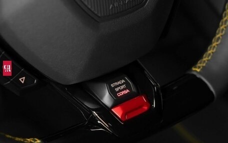Lamborghini Huracán, 2022 год, 25 900 000 рублей, 22 фотография