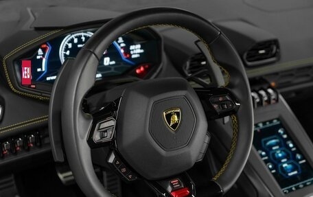 Lamborghini Huracán, 2022 год, 25 900 000 рублей, 21 фотография