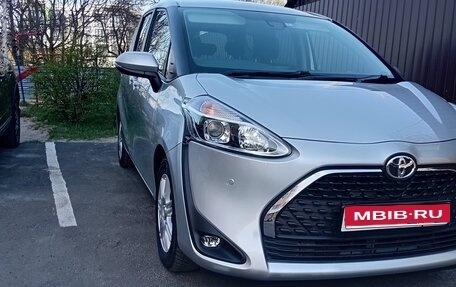 Toyota Sienta II, 2018 год, 1 570 000 рублей, 1 фотография