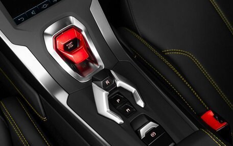 Lamborghini Huracán, 2022 год, 25 900 000 рублей, 28 фотография