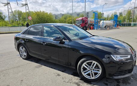Audi A4, 2018 год, 2 450 000 рублей, 3 фотография