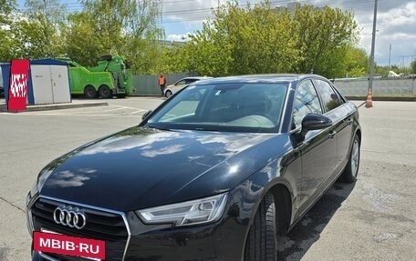 Audi A4, 2018 год, 2 450 000 рублей, 6 фотография