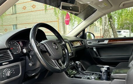 Volkswagen Touareg III, 2015 год, 2 290 990 рублей, 10 фотография