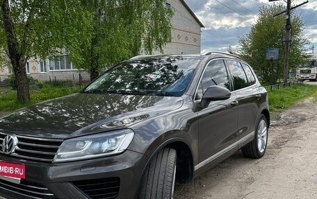 Volkswagen Touareg III, 2015 год, 2 290 990 рублей, 2 фотография