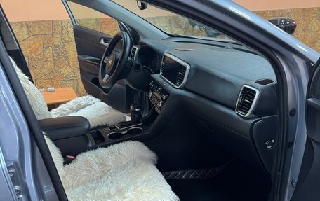 KIA Sportage IV рестайлинг, 2021 год, 2 730 000 рублей, 21 фотография