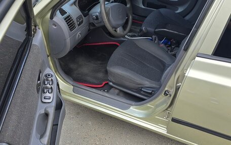 Hyundai Accent II, 2005 год, 388 888 рублей, 2 фотография