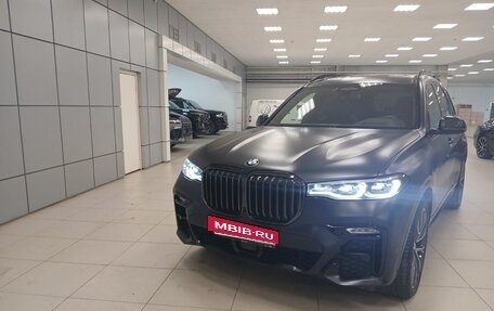 BMW X7, 2021 год, 11 850 000 рублей, 2 фотография