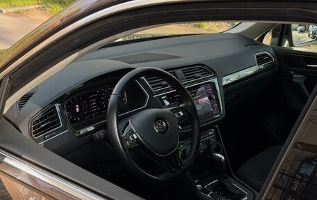 Volkswagen Tiguan II, 2020 год, 3 290 000 рублей, 12 фотография