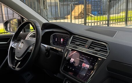 Volkswagen Tiguan II, 2020 год, 3 290 000 рублей, 19 фотография