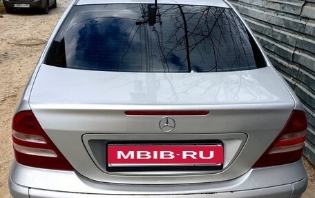 Mercedes-Benz C-Класс, 2004 год, 750 000 рублей, 7 фотография