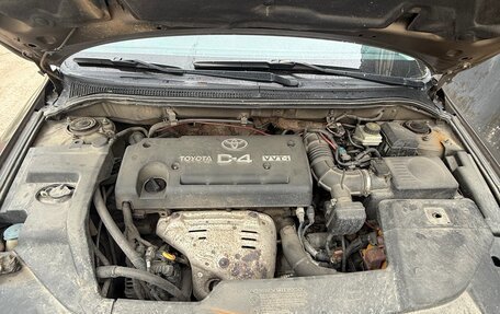 Toyota Avensis III рестайлинг, 2004 год, 940 000 рублей, 16 фотография