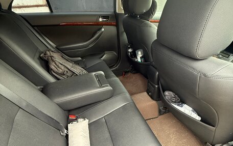 Toyota Avensis III рестайлинг, 2004 год, 940 000 рублей, 15 фотография