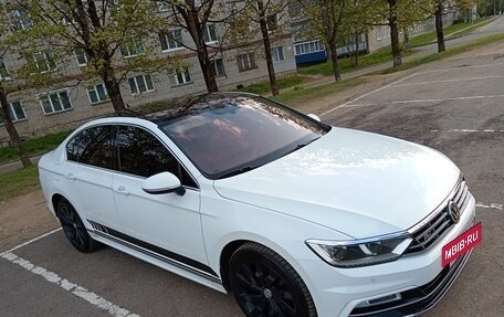 Volkswagen Passat B8 рестайлинг, 2019 год, 2 500 000 рублей, 3 фотография