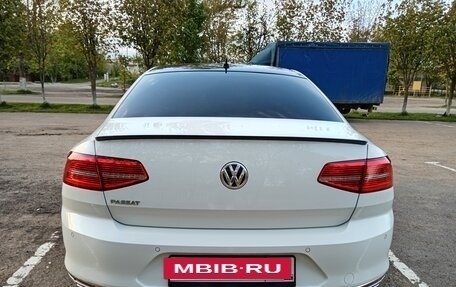 Volkswagen Passat B8 рестайлинг, 2019 год, 2 500 000 рублей, 11 фотография