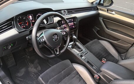 Volkswagen Passat B8 рестайлинг, 2019 год, 2 500 000 рублей, 16 фотография