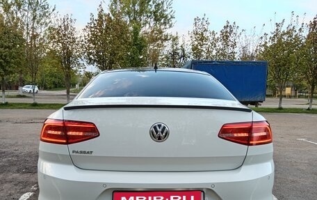 Volkswagen Passat B8 рестайлинг, 2019 год, 2 500 000 рублей, 14 фотография