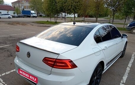 Volkswagen Passat B8 рестайлинг, 2019 год, 2 500 000 рублей, 15 фотография