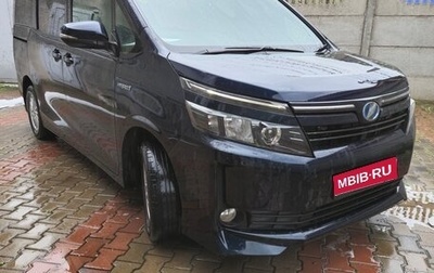 Toyota Voxy III, 2014 год, 1 870 000 рублей, 1 фотография