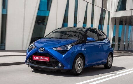 Toyota Aygo II, 2021 год, 1 800 000 рублей, 1 фотография