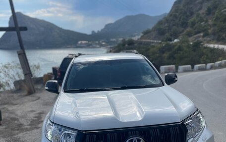 Toyota Land Cruiser Prado 150 рестайлинг 2, 2020 год, 5 100 000 рублей, 1 фотография
