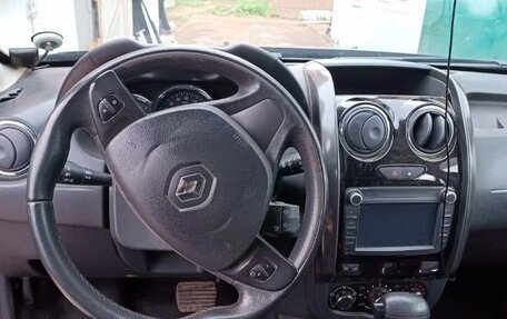 Renault Duster I рестайлинг, 2017 год, 1 298 000 рублей, 2 фотография