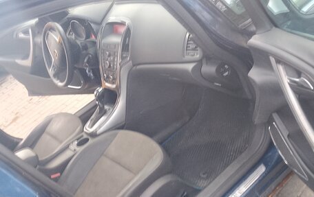Opel Astra J, 2011 год, 265 000 рублей, 6 фотография