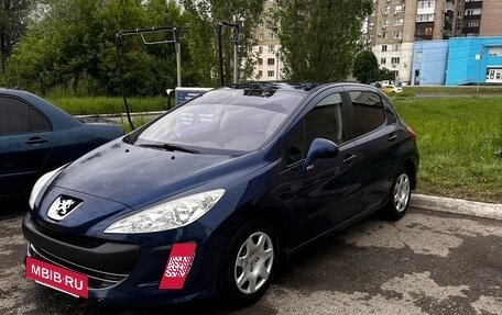 Peugeot 308 II, 2008 год, 530 000 рублей, 2 фотография