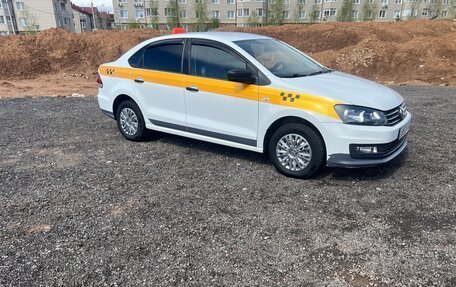 Volkswagen Polo VI (EU Market), 2016 год, 635 000 рублей, 4 фотография
