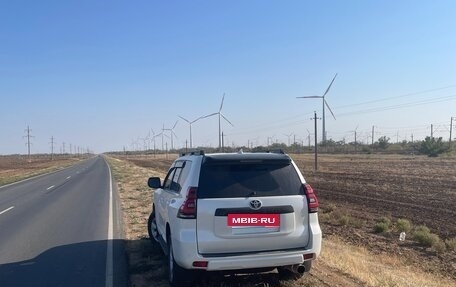 Toyota Land Cruiser Prado 150 рестайлинг 2, 2020 год, 5 100 000 рублей, 3 фотография