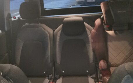 Citroen C4 Picasso II рестайлинг, 2018 год, 2 200 000 рублей, 18 фотография