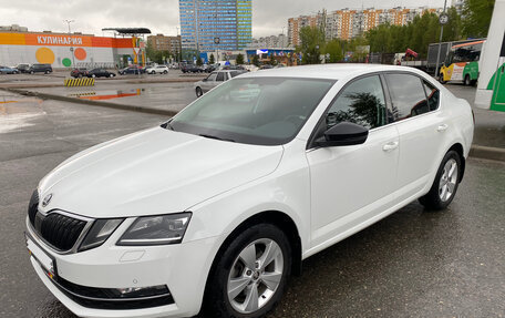 Skoda Octavia, 2020 год, 2 300 000 рублей, 2 фотография