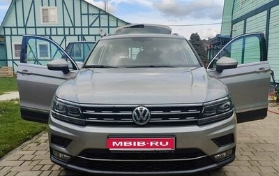 Volkswagen Tiguan II, 2017 год, 2 800 000 рублей, 1 фотография