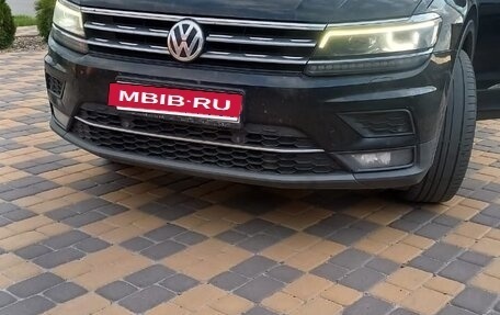 Volkswagen Tiguan II, 2017 год, 2 300 000 рублей, 13 фотография