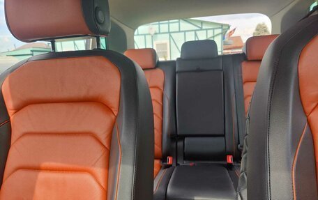 Volkswagen Tiguan II, 2017 год, 2 800 000 рублей, 18 фотография