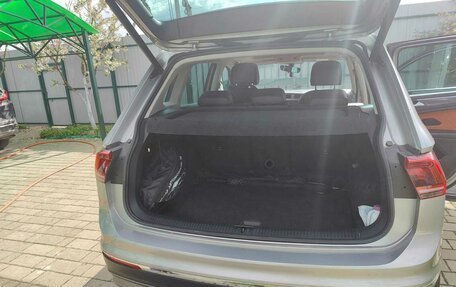 Volkswagen Tiguan II, 2017 год, 2 800 000 рублей, 29 фотография